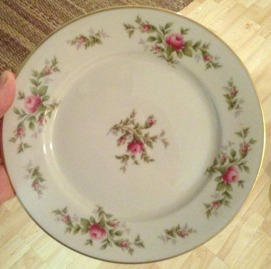 R2949 Dinner Plate by Rosenthal - Continental-1
