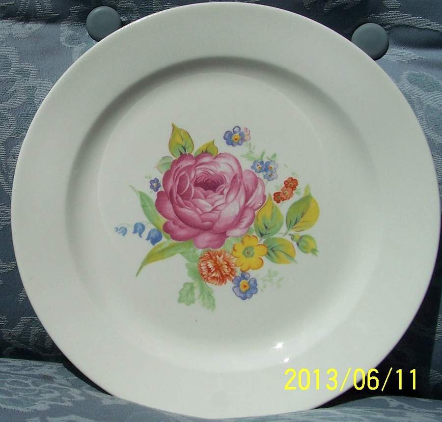 Maroon Rose Dinner Plate by Royal (USA)-1