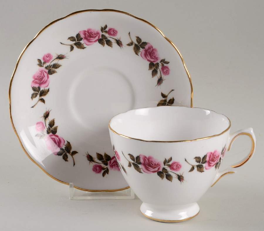 7987 Footed Cup & Saucer Set by Royal Vale-1