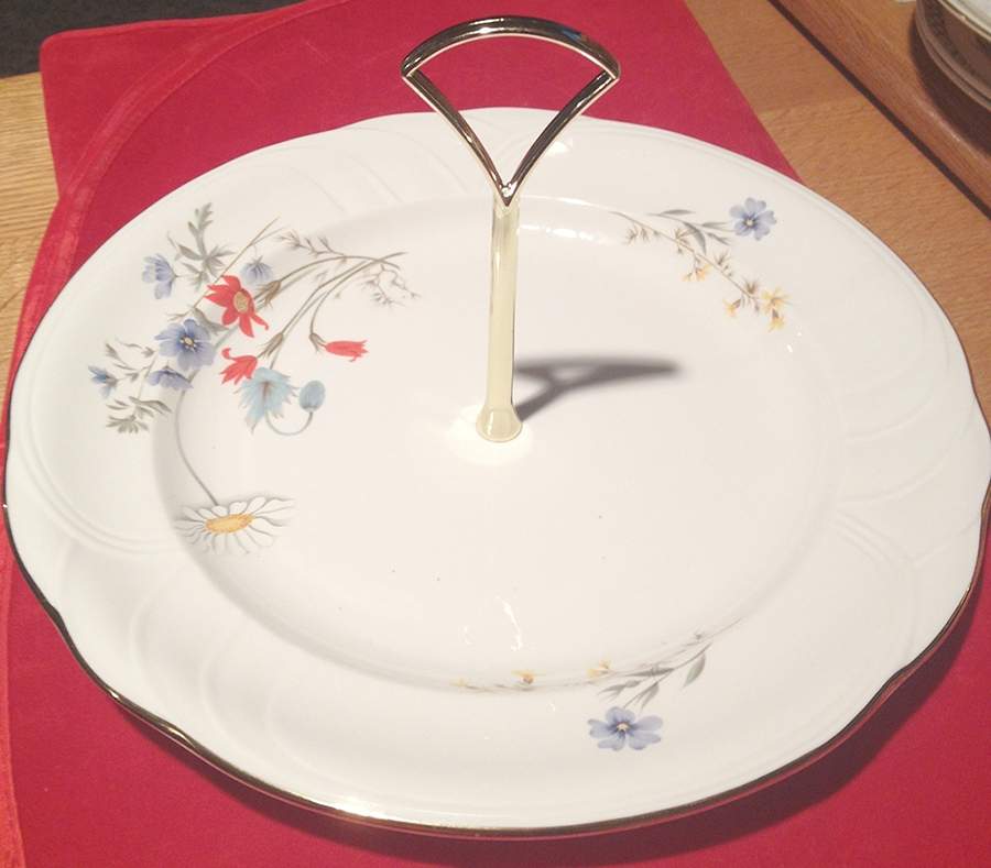 RVA88 Center Handled Serving Tray by Royal Vale-1