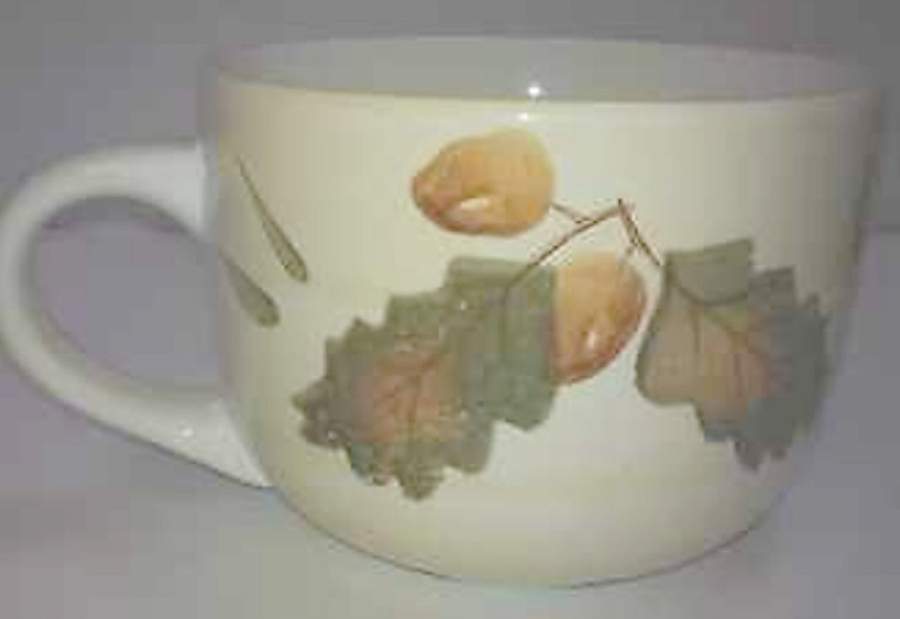 RNF84 Flat Cup by Royal Norfolk-1