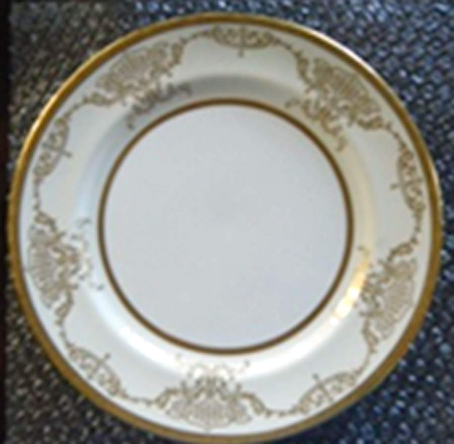 E8361 Dinner Plate by Royal Doulton-1