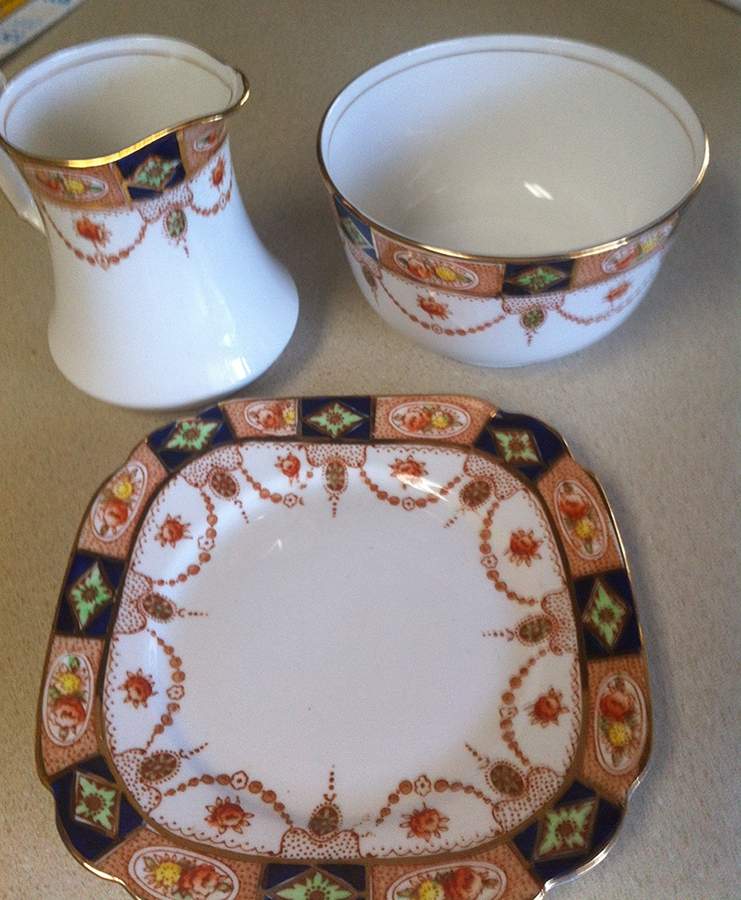 RLY34 Square Salad Plate by Roslyn (England)-1