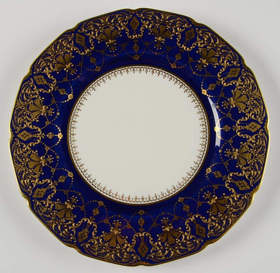 E8451 Dinner Plate by Royal Doulton-1