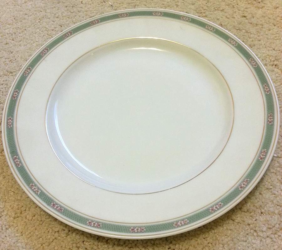 R2322 Dinner Plate by Rosenthal - Continental-1