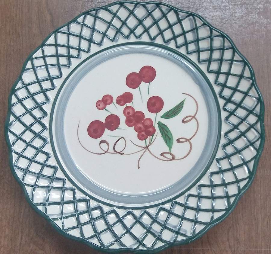 RNF86 Luncheon Plate by Royal Norfolk-1