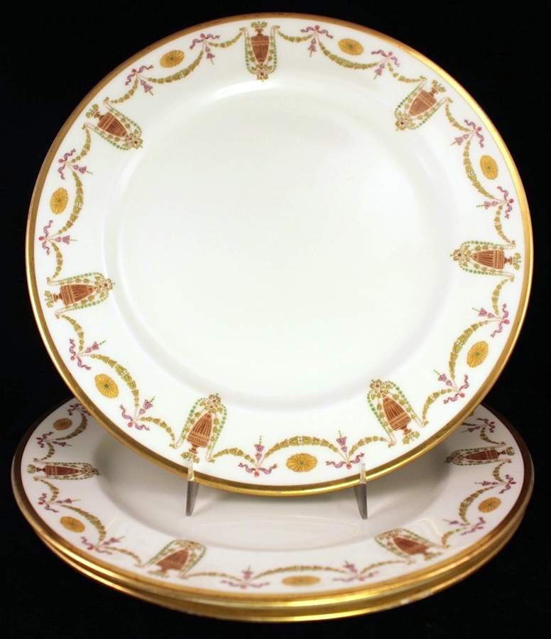 Y533 Dinner Plate by Royal Doulton-1