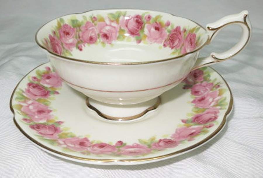 V2166 Footed Cup & Saucer Set by Royal Doulton-1