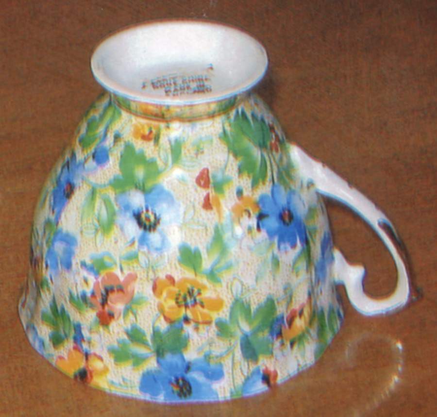 2107 Footed Cup by Royal Ardalt (England)-1