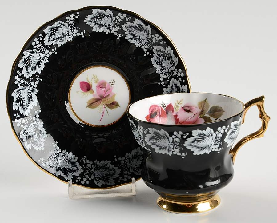 2352-9 Footed Cup & Saucer Set by Royal Windsor-1