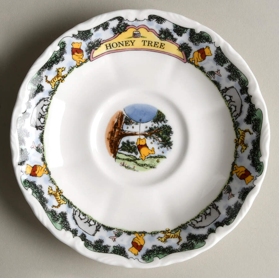 Winnie the Pooh Collection (Scall Saucer by Royal Doulton-1