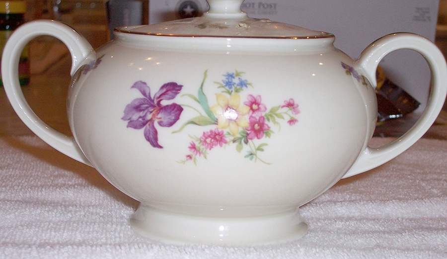 R2972 Sugar Bowl & Lid by Rosenthal - Continental-1