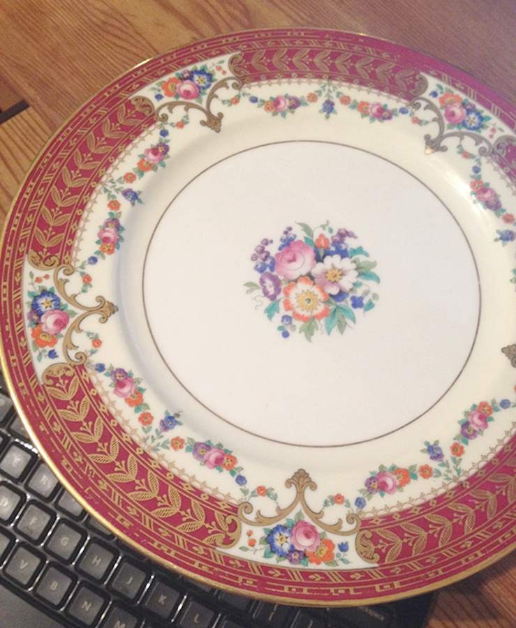 Y7366 Dinner Plate by Royal Cauldon-1
