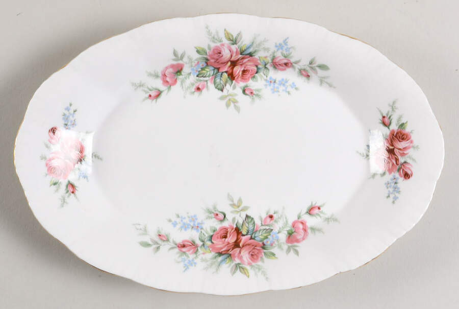 Rambling Rose (Scalloped, Crimped) Underplate for Gravy Boat by Royal Standard-1