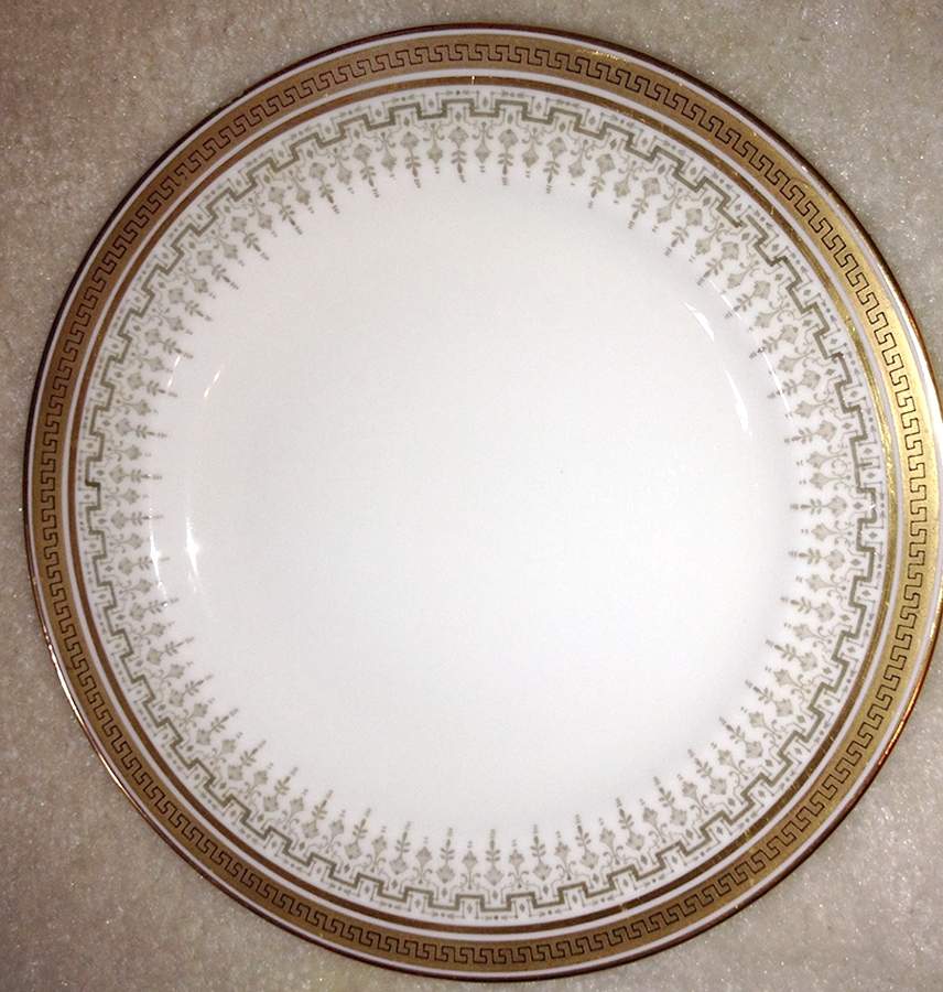 H8715 Dinner Plate by Royal Cauldon-1