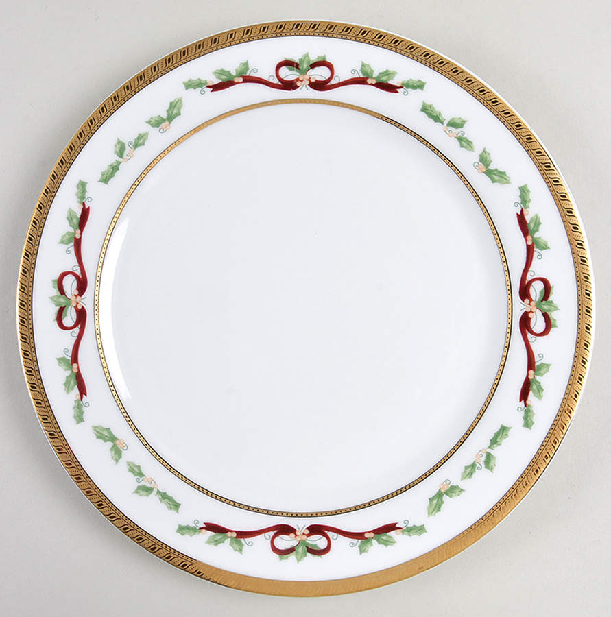 Winter Garland Dinner Plate by Royal Heritage-1