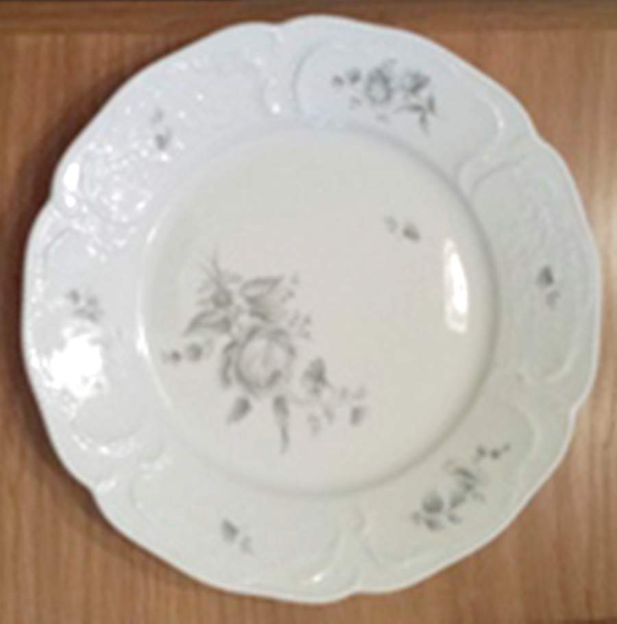 R2329 Dinner Plate by Rosenthal - Continental-1