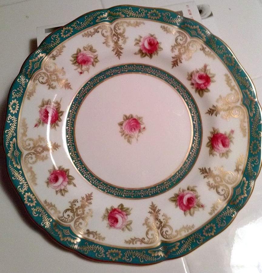 ROC143 Green Dinner Plate by Royal Cauldon-1