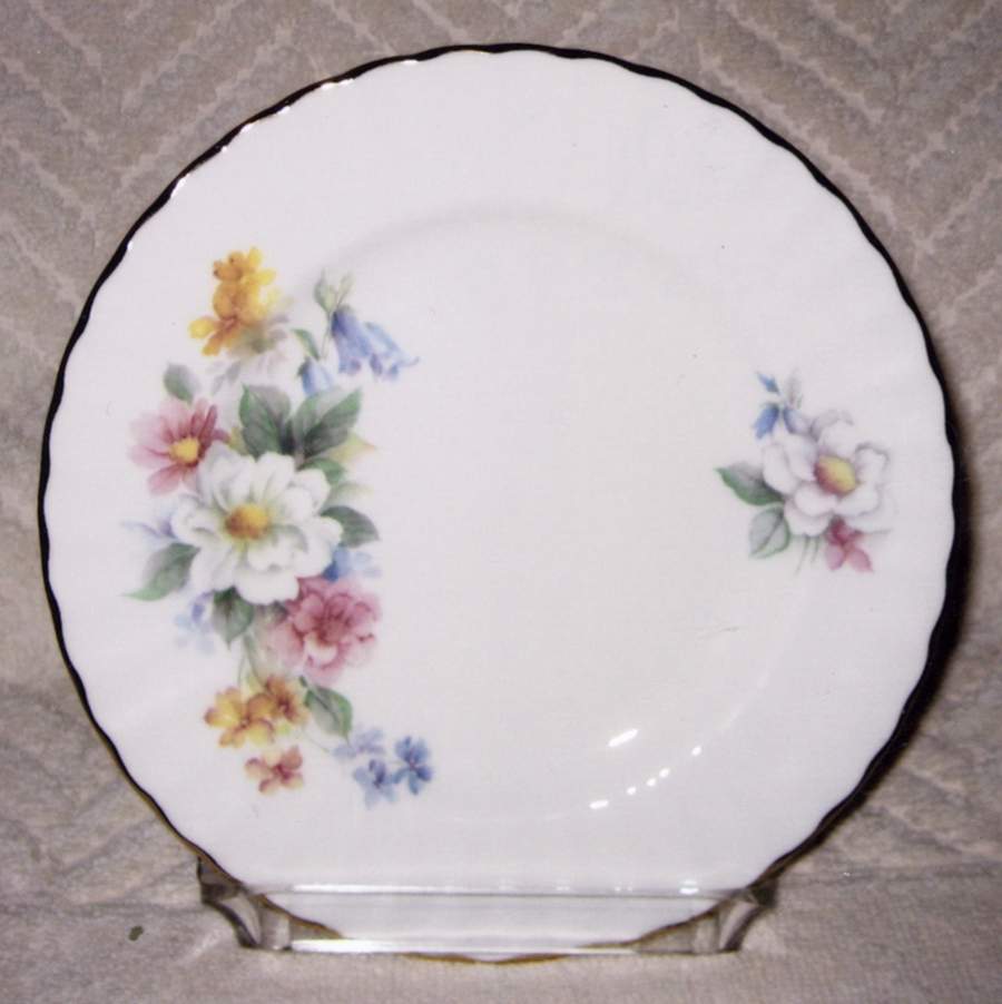 R2X3 Bread & Butter Plate by Royal Victorian-Eng-1