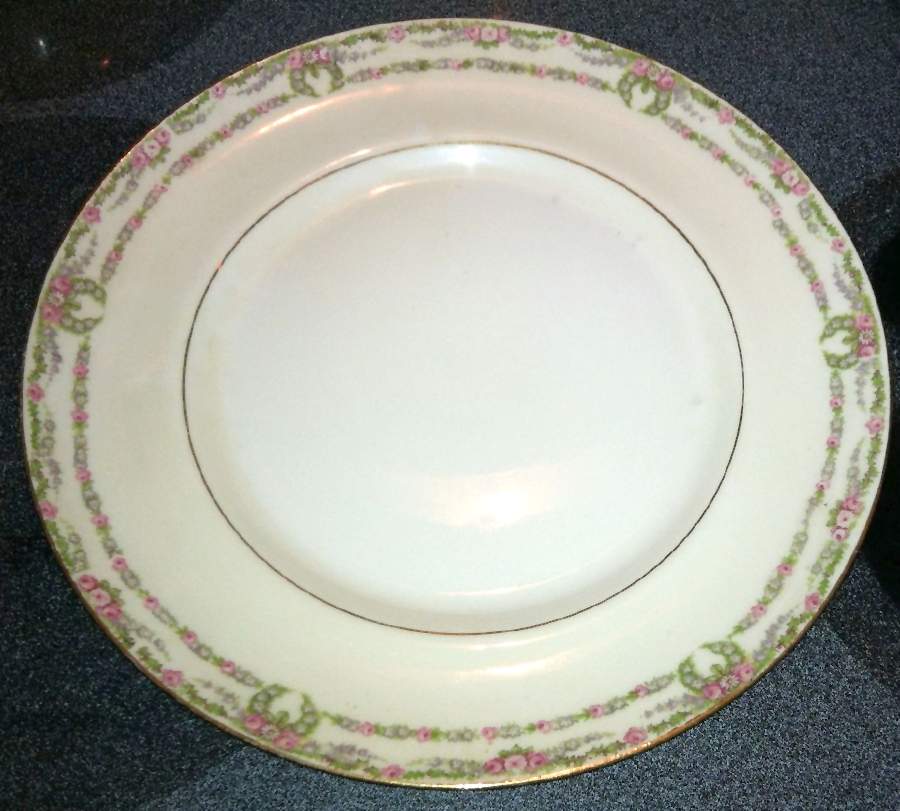 RDN222 Dinner Plate by M Redon-1