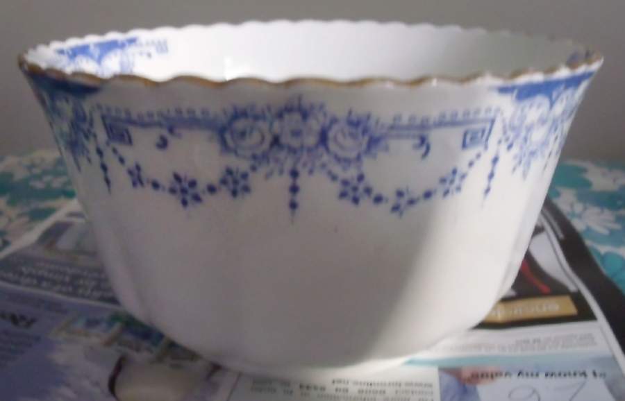 ROA892 Open Sugar Bowl by Royal Albert-1