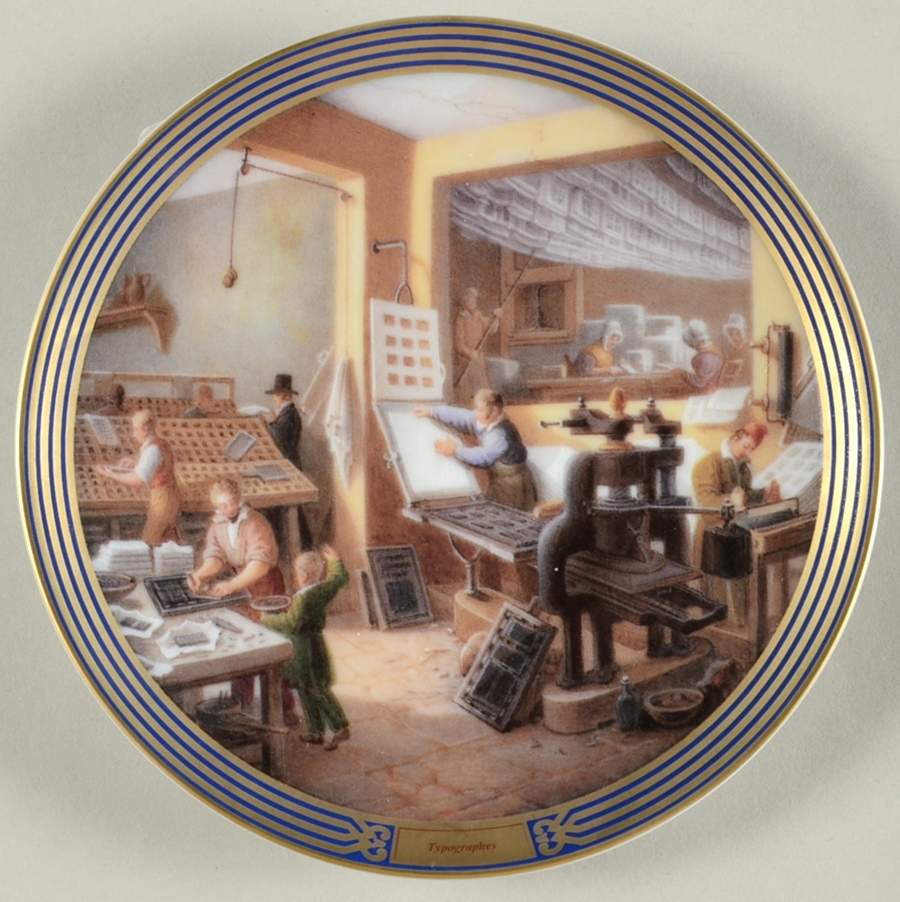 Les Arts Industriels Canape Plate by Royale (France)-1
