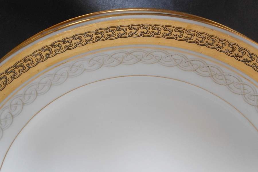 RDN224 Dessert/Pie Plate by M Redon-1