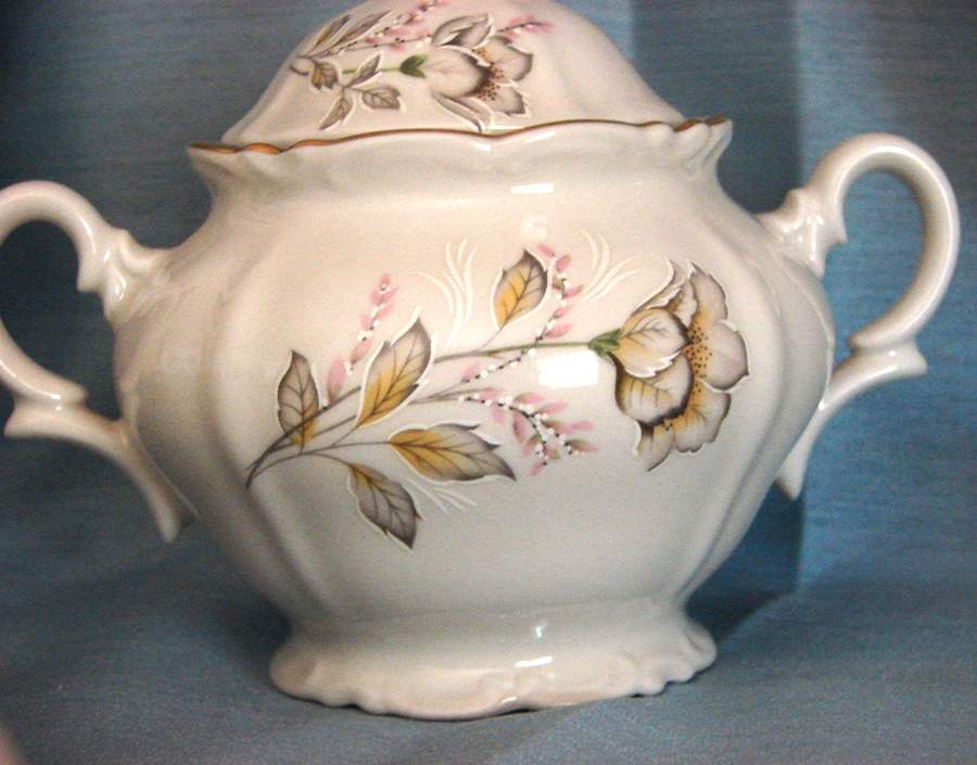 MPR7 Sugar Bowl & Lid by Manifattura Porcelane Royal-1