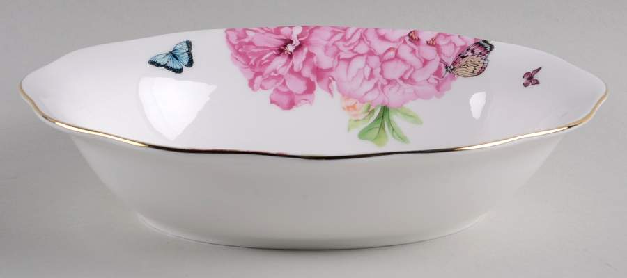 Friendship 9" Oval Vegetable Bowl by Royal Albert-1