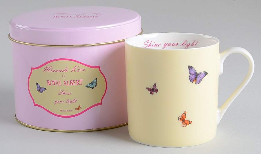 Friendship Sentiment Mug & Tin w/Lid Set by Royal Albert-1