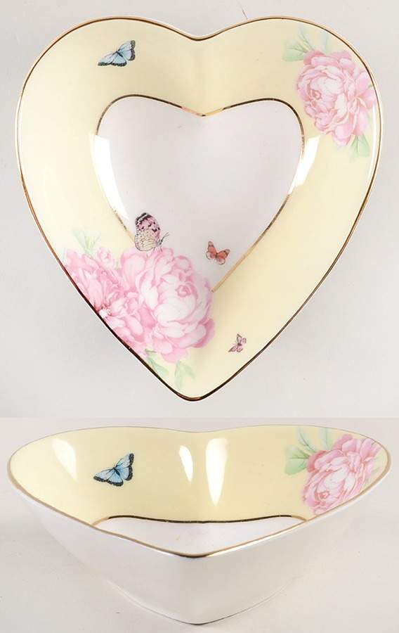 Friendship Heart Shaped Dish by Royal Albert-1