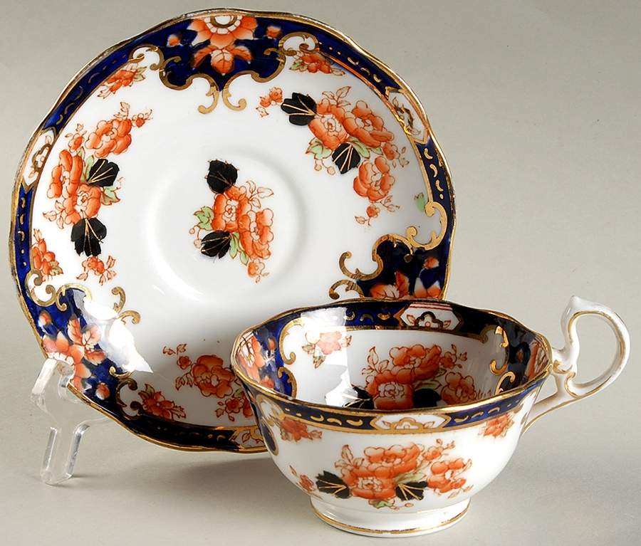 Aden Footed Cup & Saucer Set by Royal Albert-1