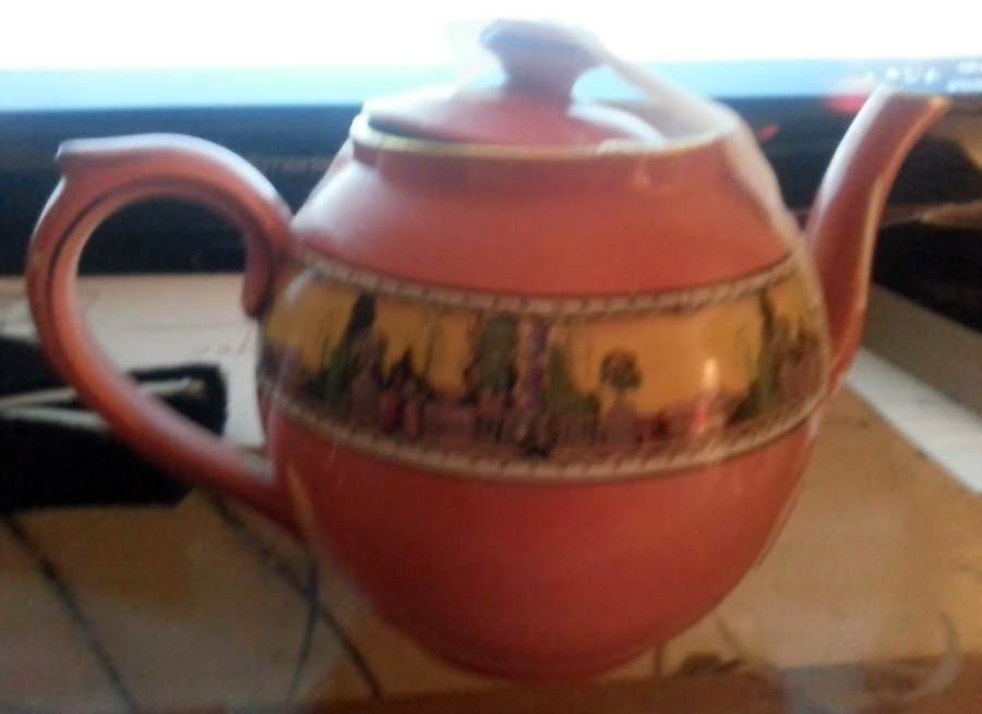 7760 Teapot & Lid by Royal Winton-1
