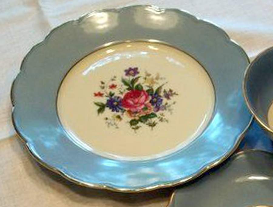 Ardalt Dark Grey Salad Plate by Royal Bayreuth-1