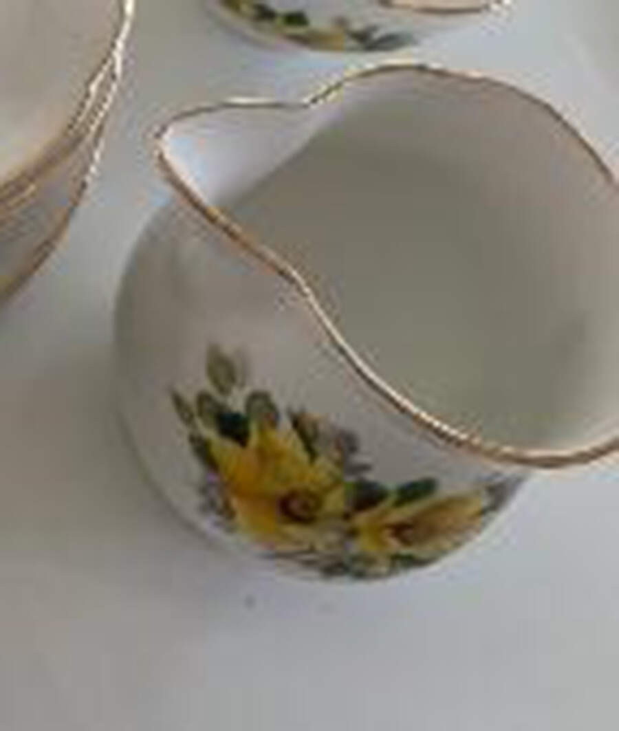V2101 Creamer by Royal Grafton-1