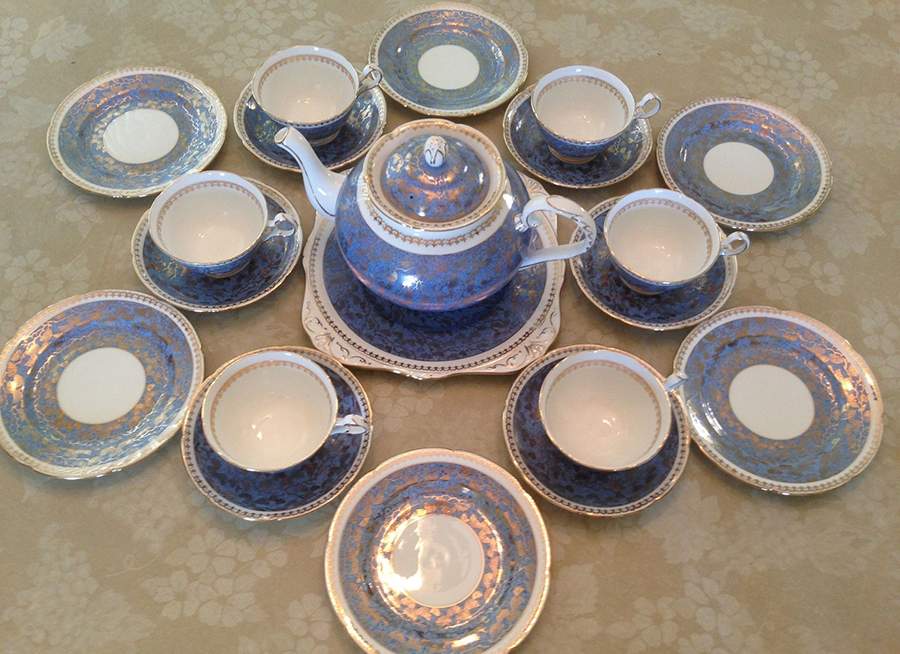 RGR146 Square Handled Cake Plate by Royal Grafton-1