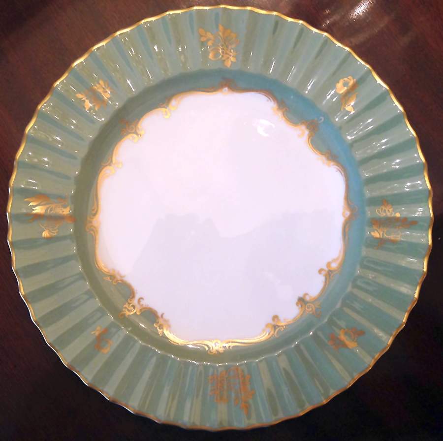 1201 Dinner Plate by Royal Worcester-1