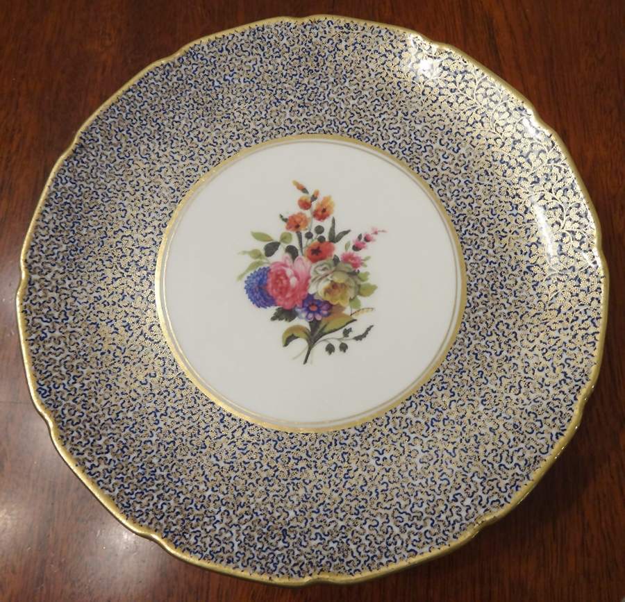 E8869 Footed Cake Plate by Royal Doulton-1