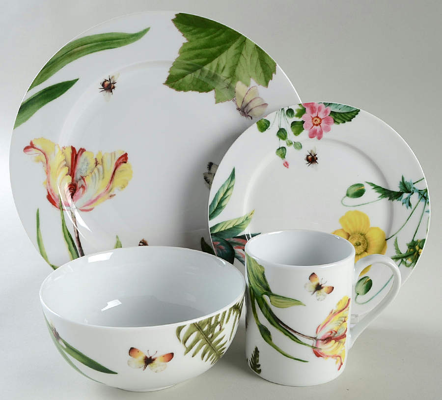 Floral Haven 32 Piece Estate Set by Royal Worcester-1