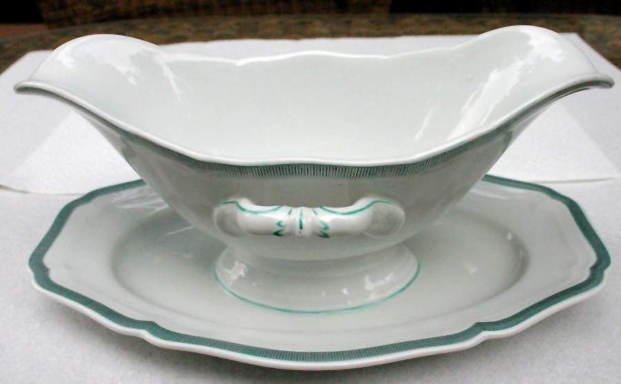 R2994 Gravy Boat with Attached Underplate by Rosenthal - Continental-1