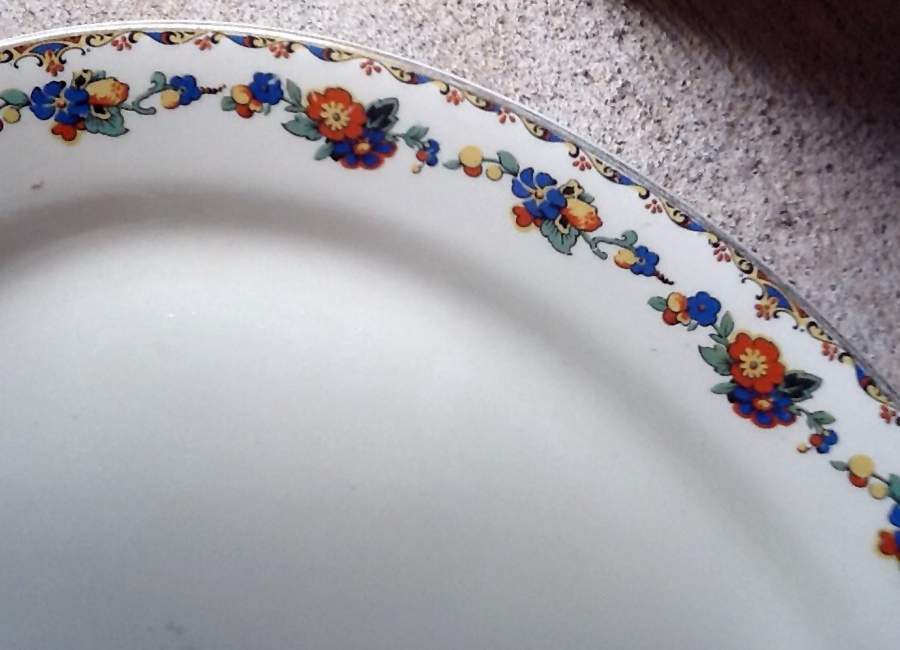 9435 14" Oval Serving Platter by Royal Winton-1