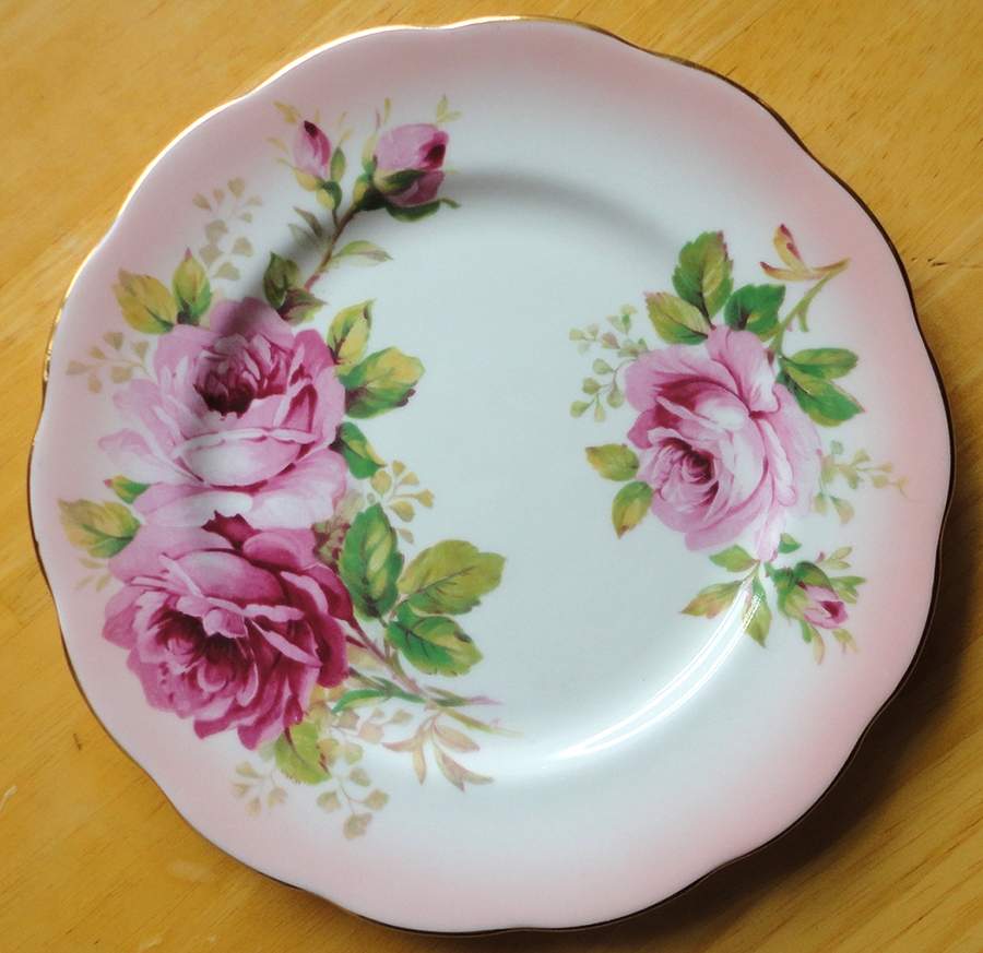 ROA288 Salad Plate by Royal Albert-1