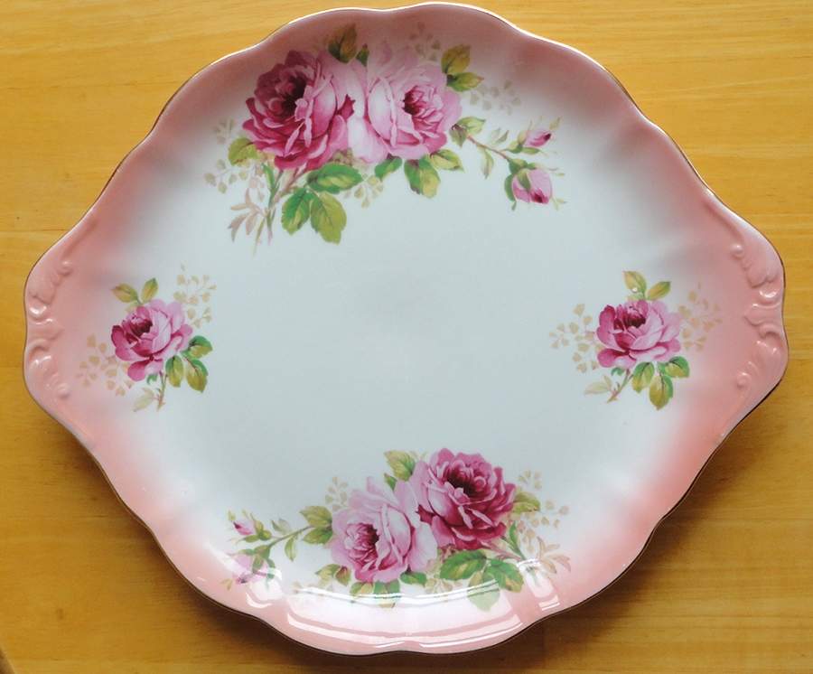 ROA288 Handled Cake Plate by Royal Albert-1