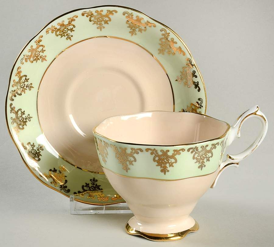 2514 Footed Cup & Saucer Set by Royal Albert-1