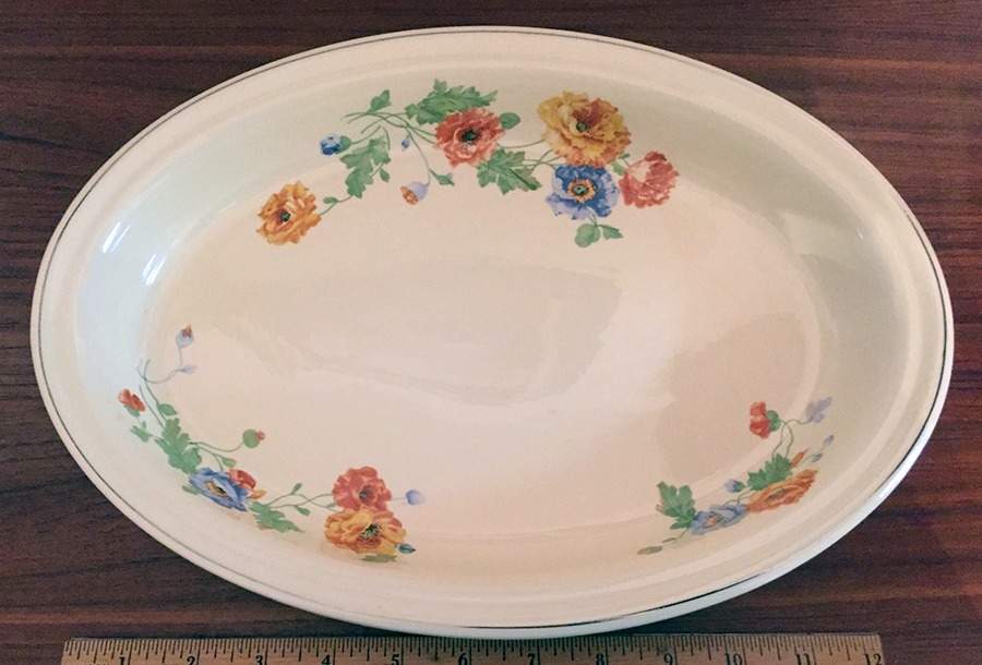 RYL382 13" Oval Baker by Royal (USA)-1