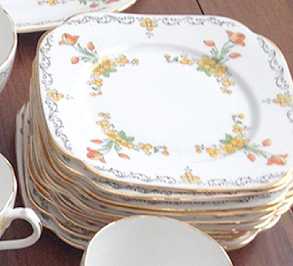 Tulip Square Salad Plate by Roslyn (England)-1