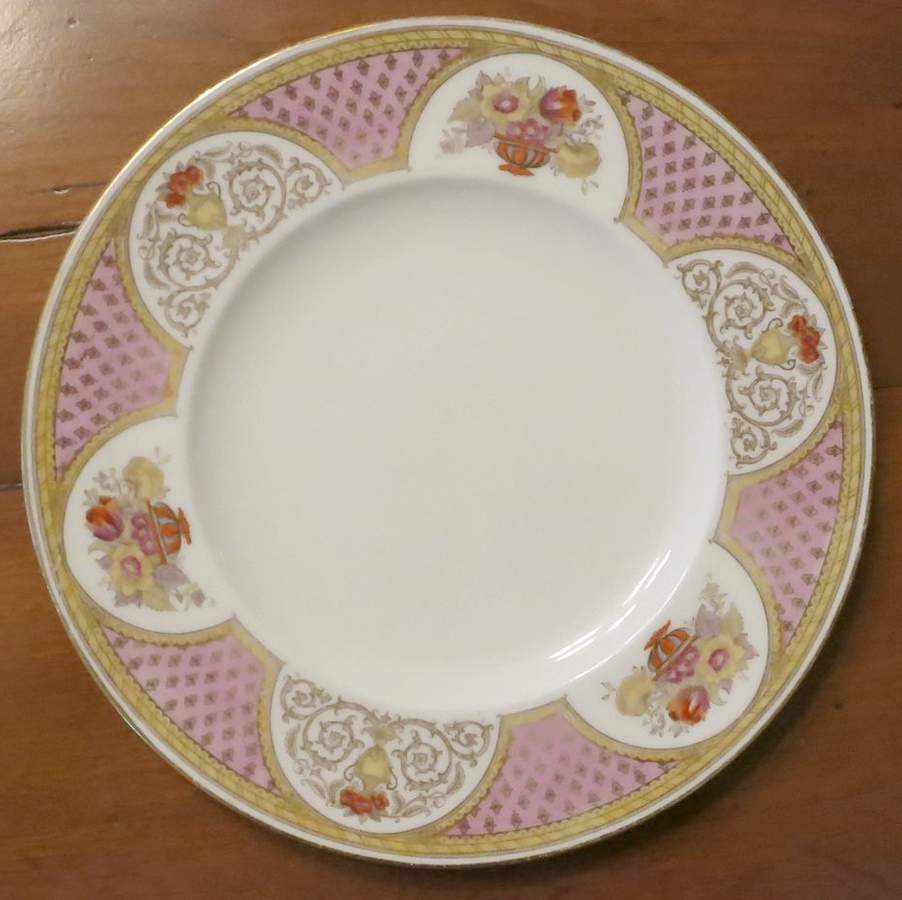 Y6066 Dinner Plate by Royal Cauldon-1