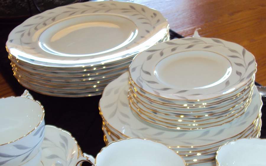 Graydon Salad Plate by Royal Cauldon-1