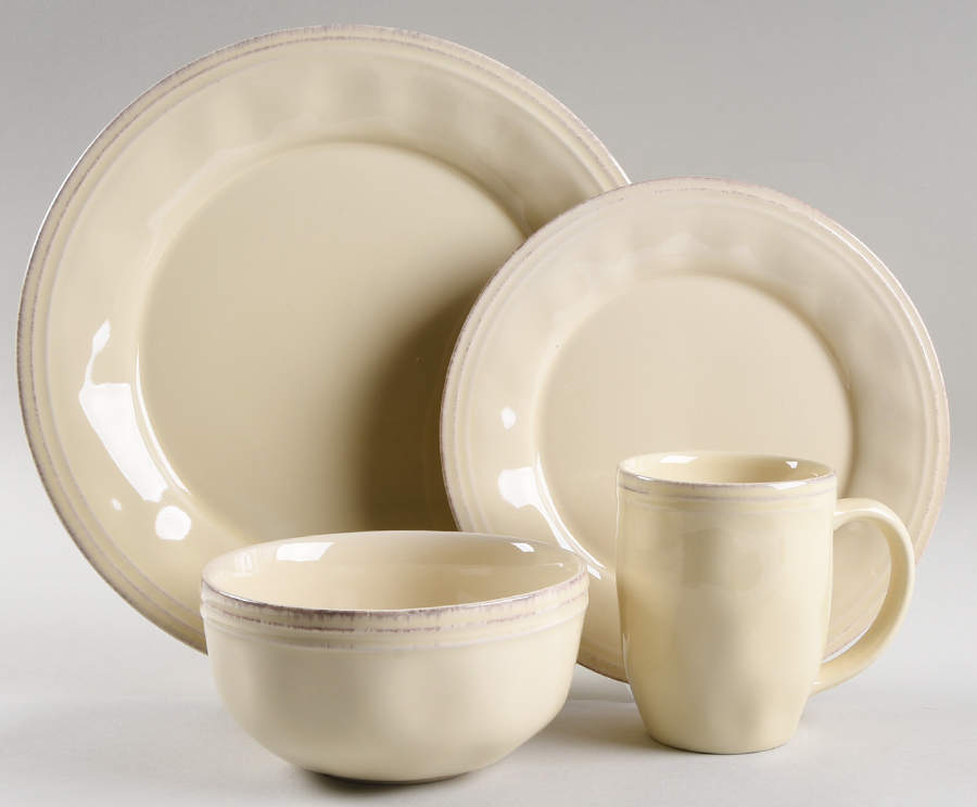 Cucina Almond Cream 4 Piece Place Setting by Rachael Ray-1