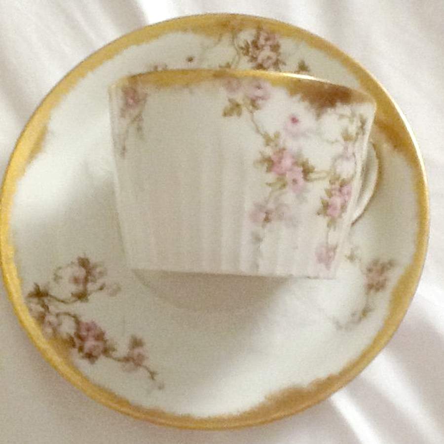 RDN228 Flat Cup & Saucer Set by M Redon-1